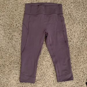 Lululemon “In The Movement” crop - 19”